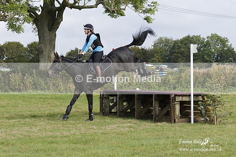  WWHT 171021 2917 - Intermediate (0.90m)  17/10/21