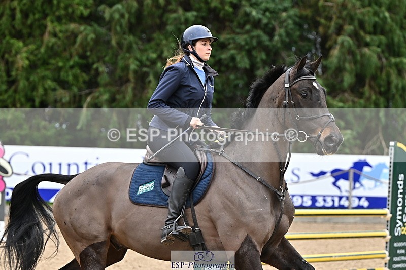 250201A-114932-00515 - Cls 02 Local Horse 100cm