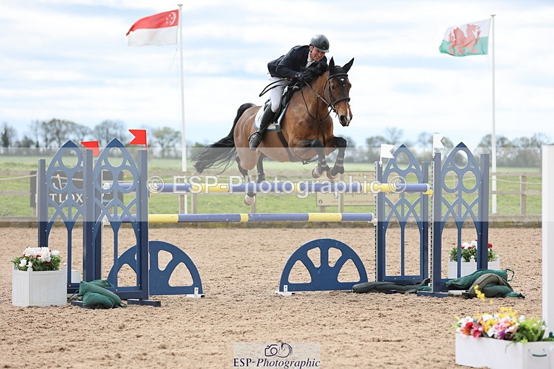 240419A-123314-07299 - Cls 6, 2 Star Medium Tour 1.35m