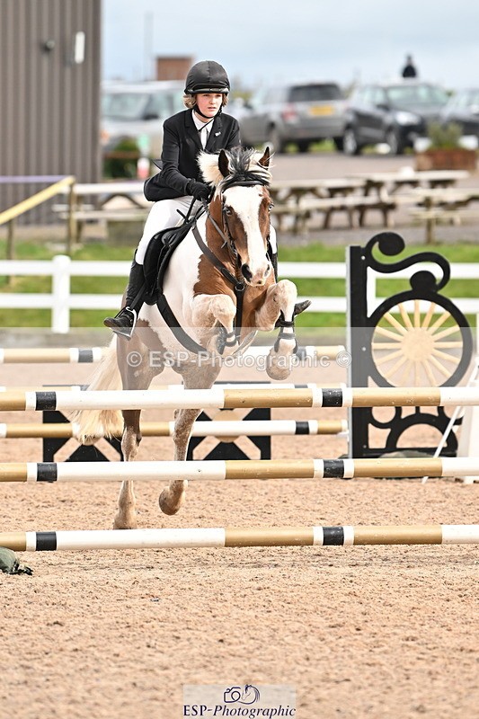 240310A-112837-02328 - Cls 4 Pony Discovery and 90cm Open
