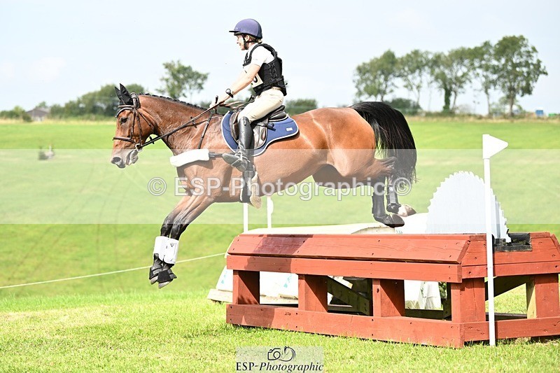 240831A-130251-02778 - 123-Fiona.Jones-ABBY.VD.BERGHOEVE.Z