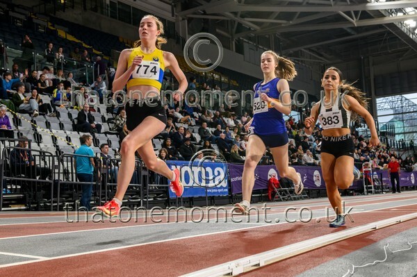 SenInd26-819527 - Track Female Set One