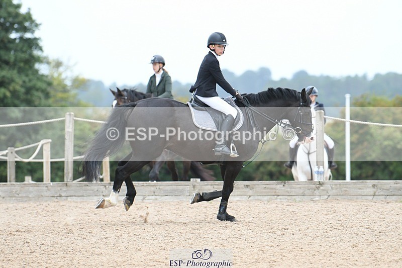 250807-111729-00569 - 90cm Round 1