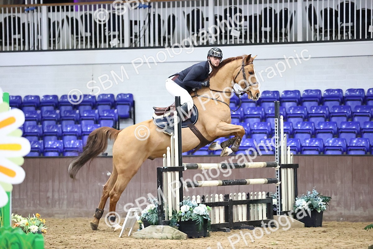 SBM_2244 - Class 8 - Nupafeed Supplements Senior Discovery/ 1m Open