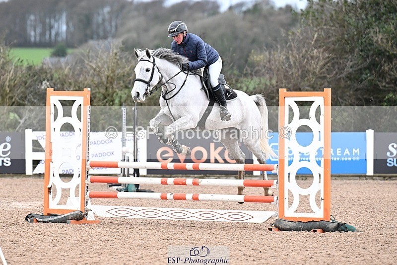 251205-100633-00130 - Cls 2 Snr British Novice and 90cm