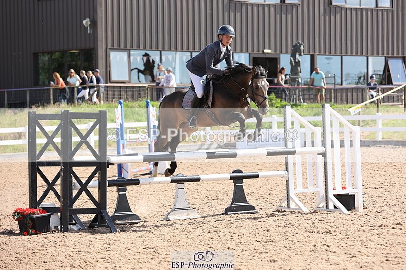 240629A-095406-03866 - Cls 17 Discovery and 90cm Open