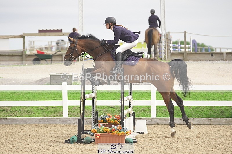 230810A-135800-02570 - Cls 4 1.05m Amateur Quali