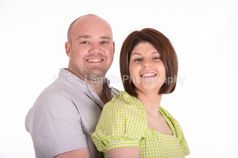 2KJS2796 - Jannie, Kristen & family. Studio