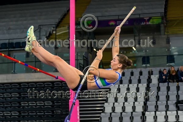 Age26SUN-918405 - Field Female