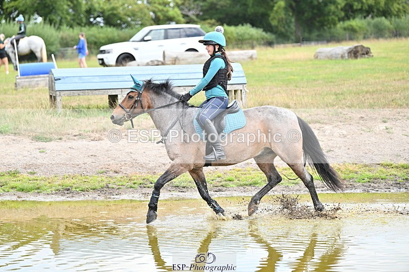 250821B-111240-00206 - Group B - Danielle