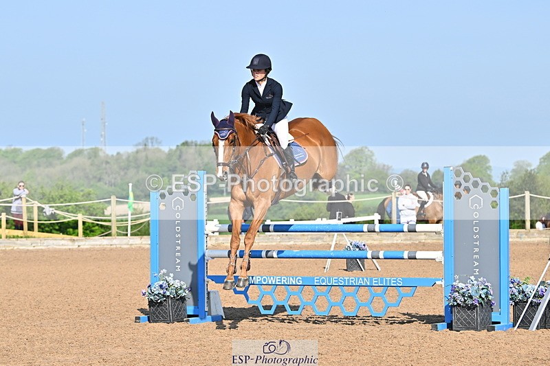 240509A-090433-00420 - Cls 8 Foxhunter