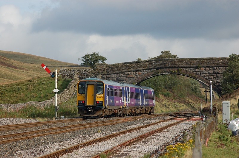 10.9.08 - 153301 & 158901 08.49 Leeds - Carlisle, Blea Moor - Blea Moor