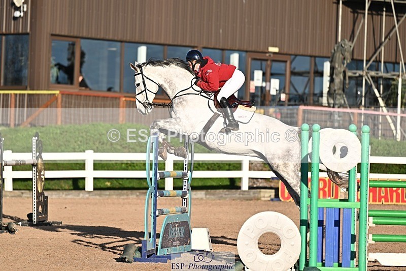251119-143726-00563 - Cls 5 Foxhunter and 1.20m Open