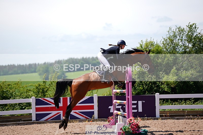 240525A-132756-06214 - Cls 17 National 1.30m