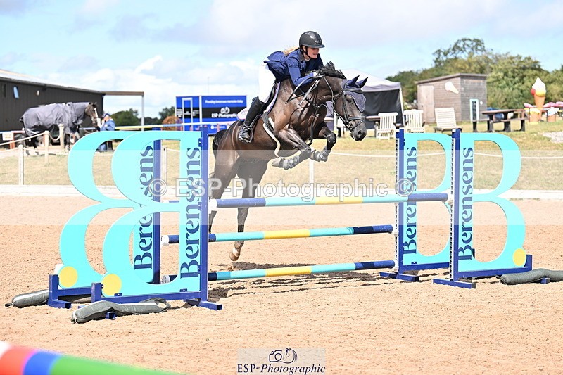 250827B-132509-00551 - Cls 4 Snr Newcomers 1.10m