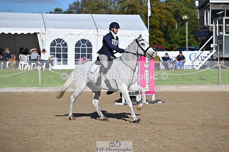 241027-121803-17211 - 321-Hannah.Underhill-DONBEG.GREY