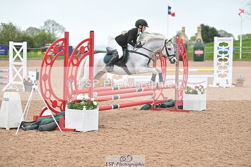 240505A-092022-03484 - Cls 1 Pony Intro 70cm
