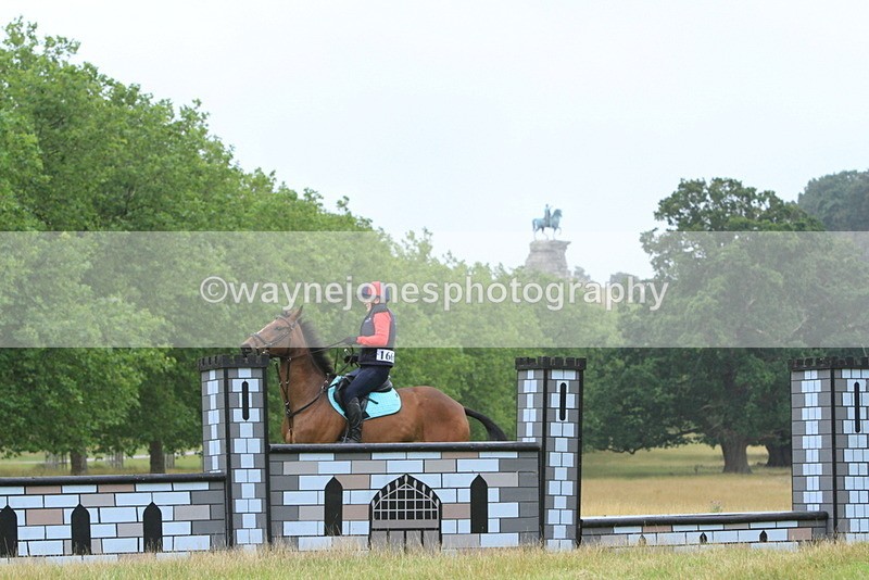 IMF_1624 - Time at Castle Jump 09:18 to 10:15