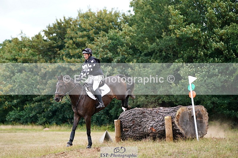 250802A-153622-07345 - F-284-Roxi.Foster-SKYES.ARCOS