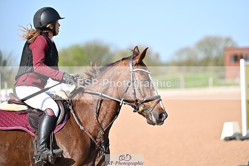 260408-101648-00120 - Cls 2 British Novice and 90cm