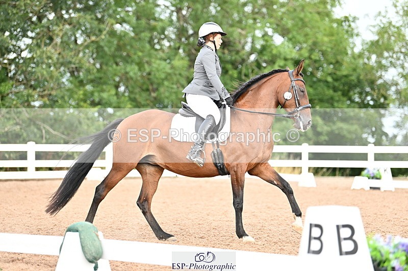 240817A-101149-07110 - 219-Sarah.Baldwin-Ervilha.Dos.Leitoes