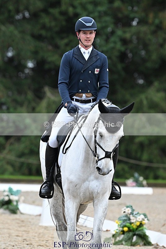 231019-094017-01175 - 027-IE.MR.MCGREGOR-Will.Furlong-DR