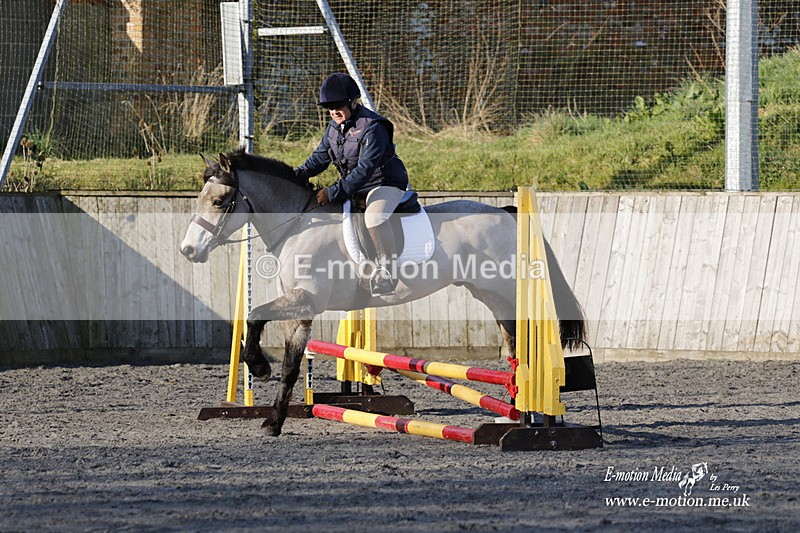_EST0009 - Bourne Valley Riding Club Winter Showjumping 27/03/22