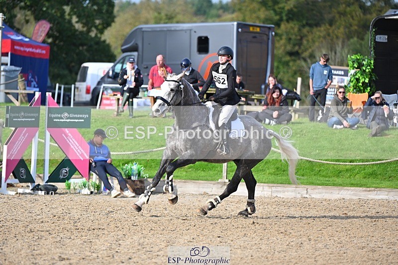 241027-140007-17682 - 562-Hannah.Wells-FOURFIELDS.HIGH.SEAS