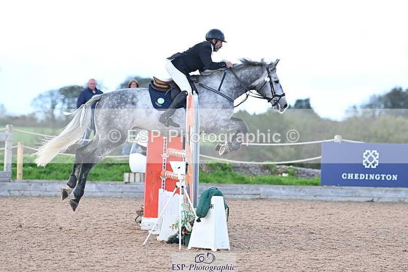 231014A-111104-04323 - Cls 18 Newcomers & 1.10m Open