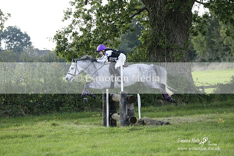  WWHT 171021 3545 - Intermediate Pairs (0.90m)  17/10/21