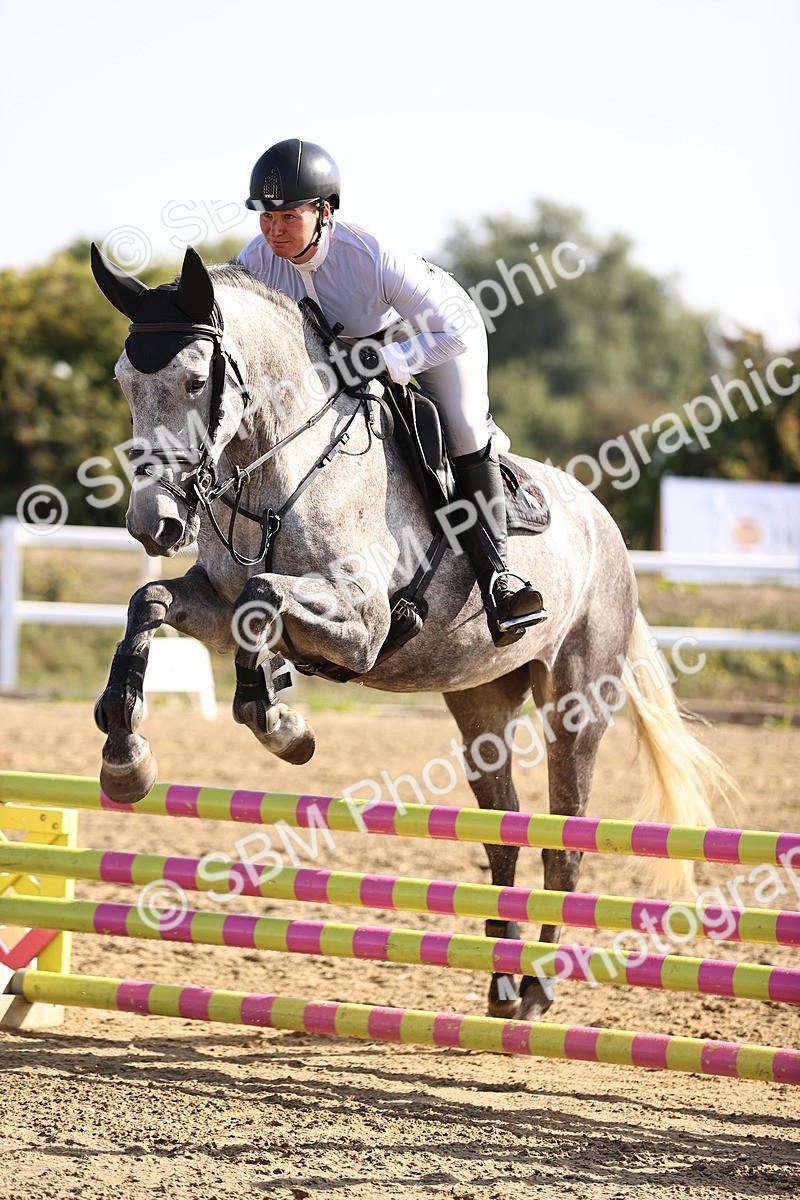 SBM_005479 - Class 8 - Clear Round
