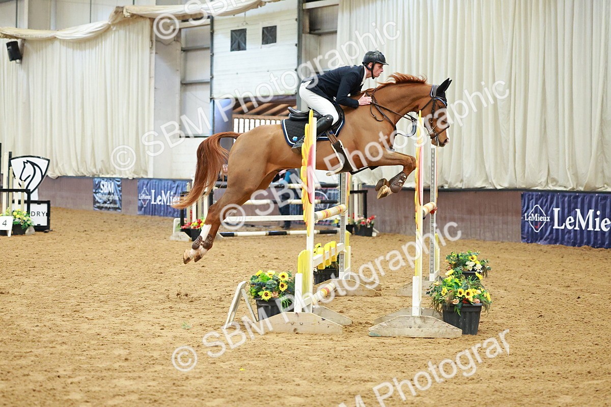 SBM_007038 - Class 19 - Senior Newcomers 1.10m