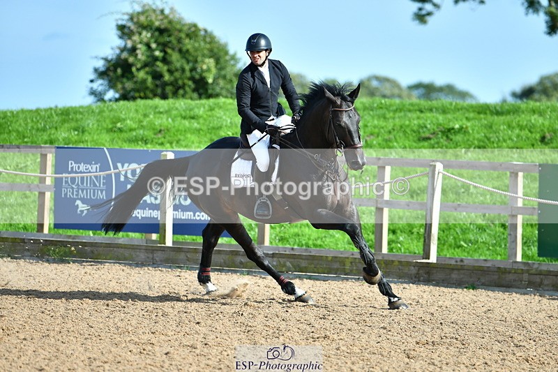 230729A-172004-07723 - Cls 18 National 1.30m