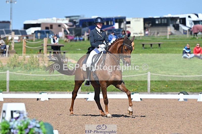 250405-135145-10958 - 141-Tyla.Schou-Dennis.DeNiro