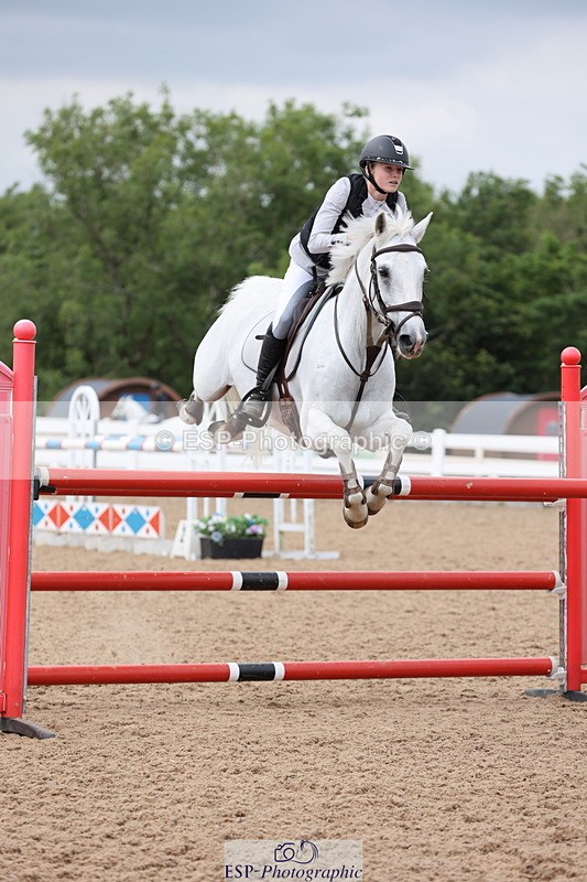 240630A-153256-14786 - Cls 33 Foxhunter and 1.10m Open