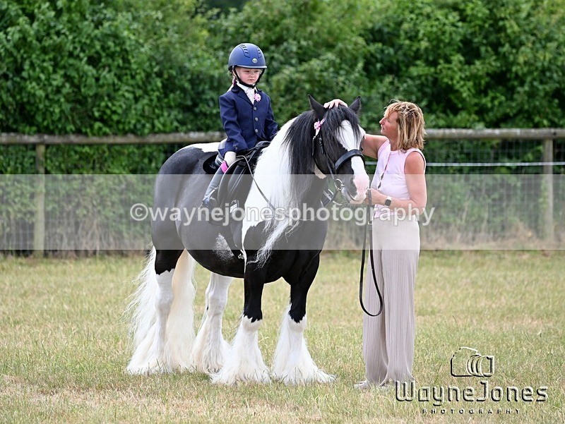 WJ6_8637 - Nancy & Churchill's first Show 22-06-25