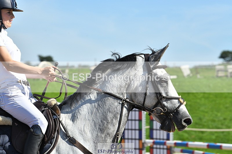 230903A-111117-03837 - Cls 13 1.05m Amateur Quali