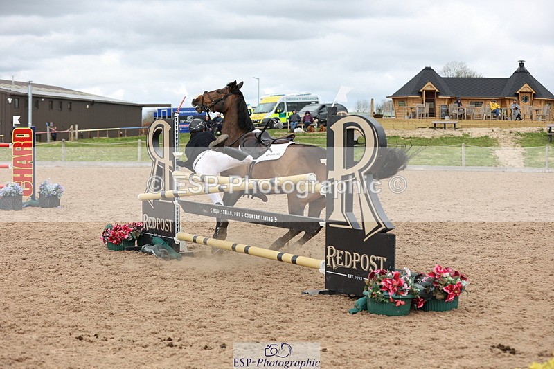 240419A-125425-07517 - Cls 6, 2 Star Medium Tour 1.35m