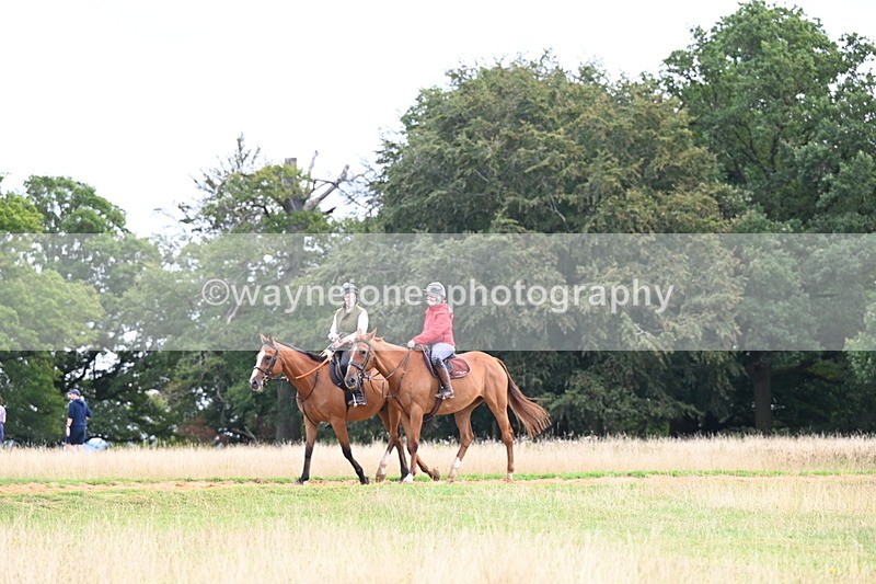 DSC_4053 - Time at Statue 09:50 to 11:09