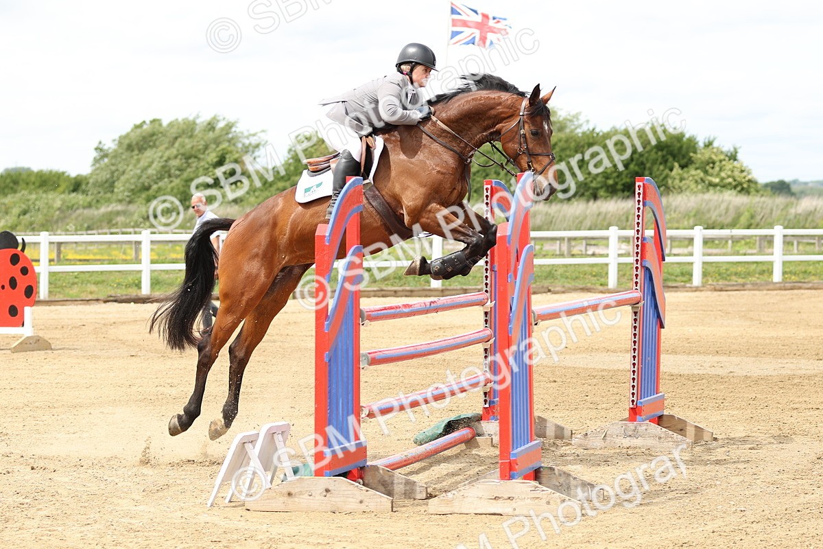 SBM_000892 - Class 4 - Senior Newcomers - 1.10m