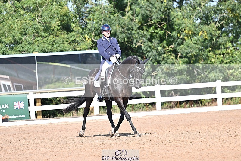 250816-101543-02388 - 046-Martyn.HumphreyIsabeau.May