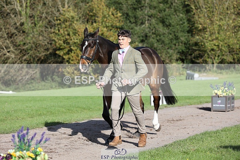 241027-100814-15712 - 406-Harvey.Crocker-THE.NIGHT.TRAVELLER