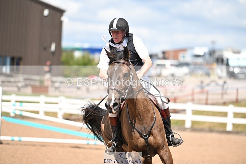 250709-152720-01146 - Cls 6 Snr Fox & 1.20m