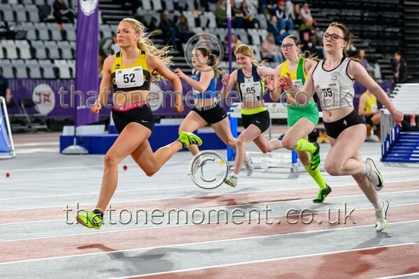 Age26SAT-914682 - Track Female Set One