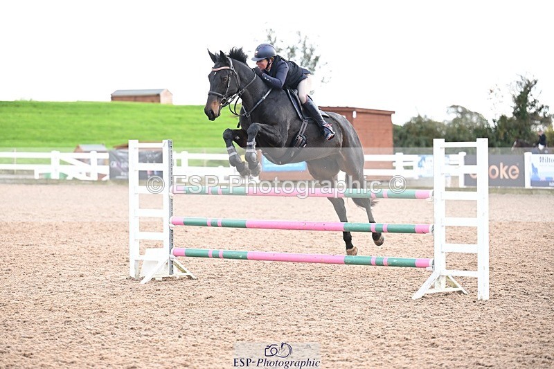 251022-131705-00519 - Cls 4 Snr Newcomers 1.10m