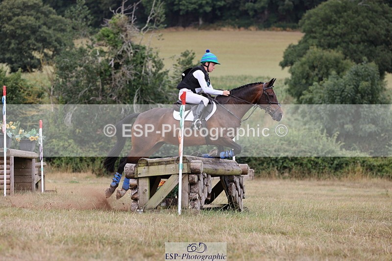 250802A-121933-03481 - A-025-Ollie.Rowlands-LOUGHAN.SILVER.SHADOW
