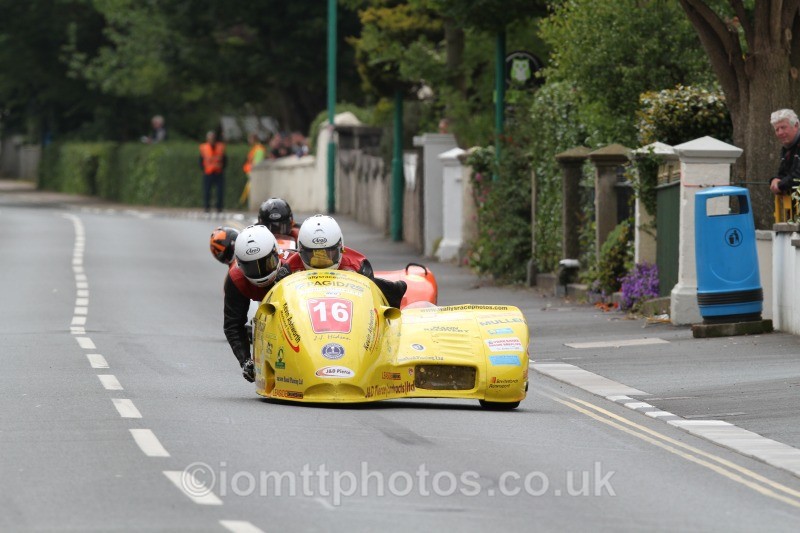 Gordon Shand & Phil Hyde - Sure Sidecar Race 2