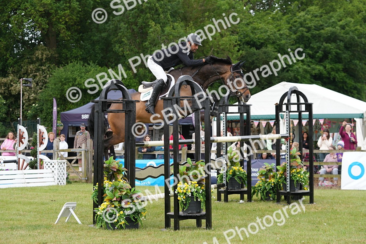 SBM_05158 - Class 201 - British Horse Feeds Speedi Beet Horse of the Year Show Grade  C