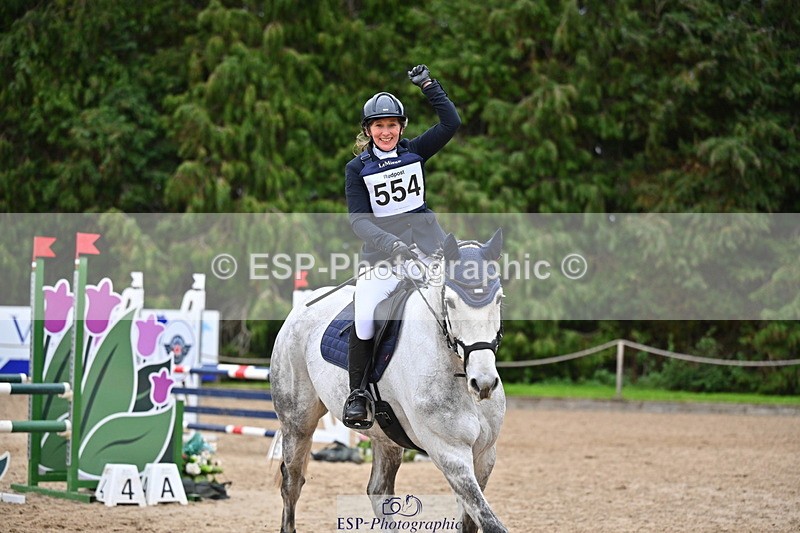 251026A-164253-26868 - G-554-Kerri.Mcnicol