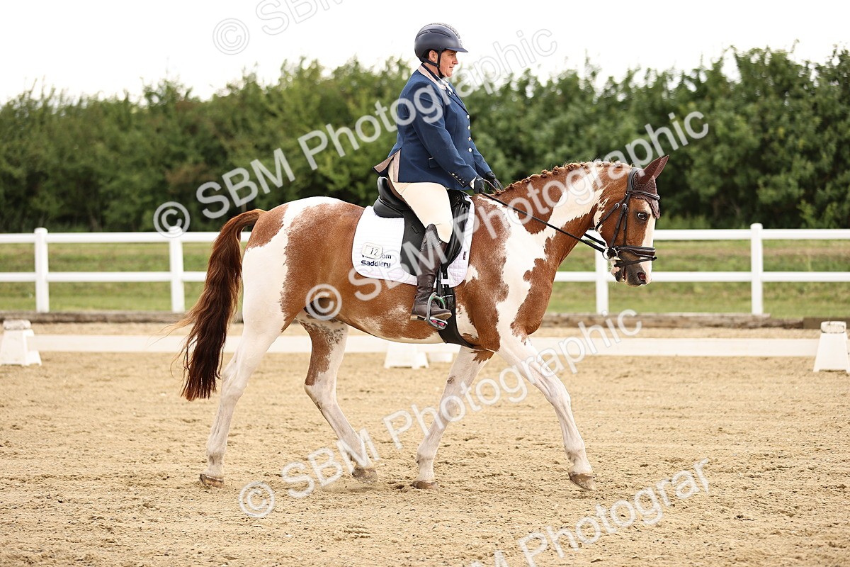 SBM_001940 - Class 2 - Novice 4 - 10.36-11.39